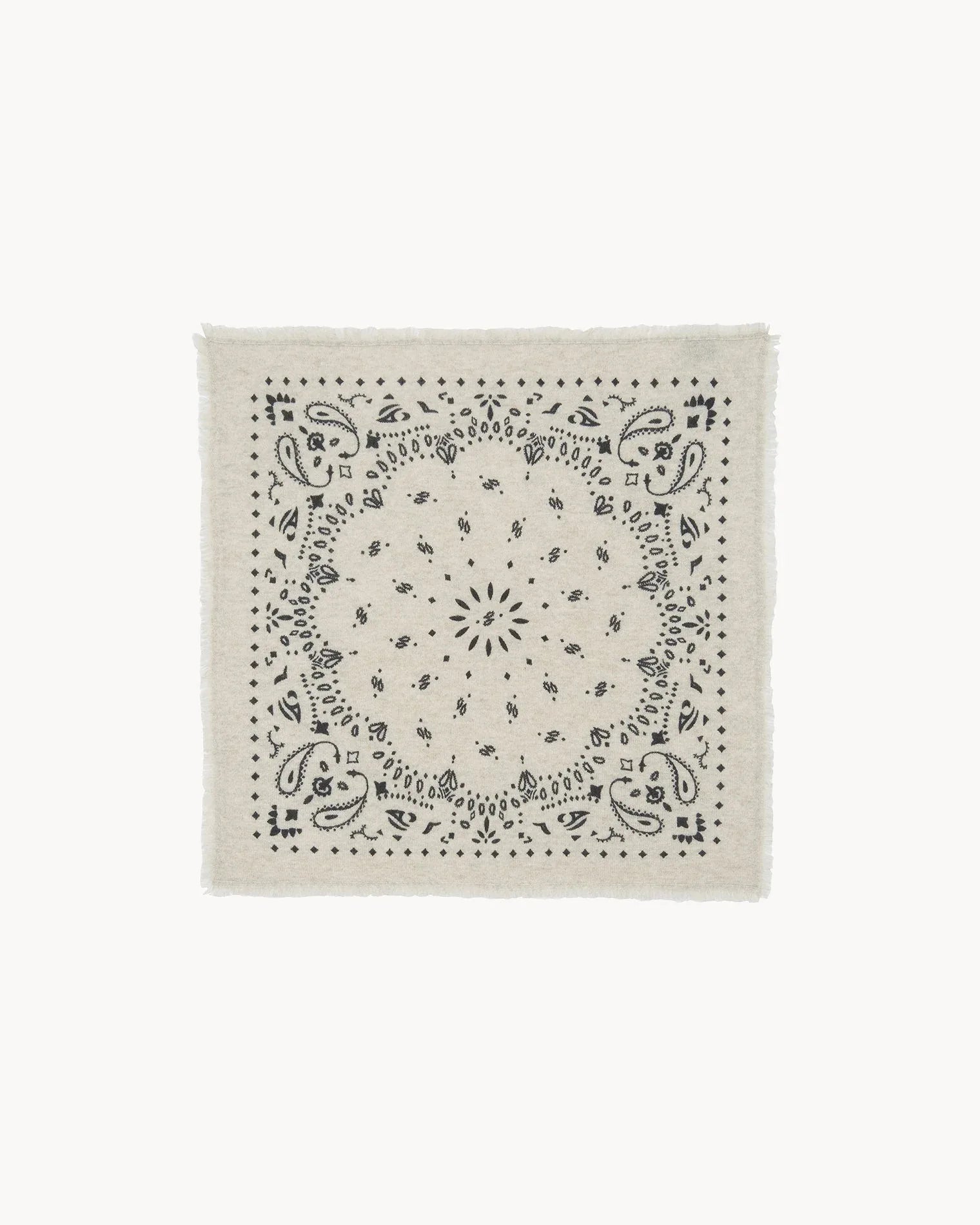 Küçük Bandana Hachi Yulaf Beyazı - Bandana